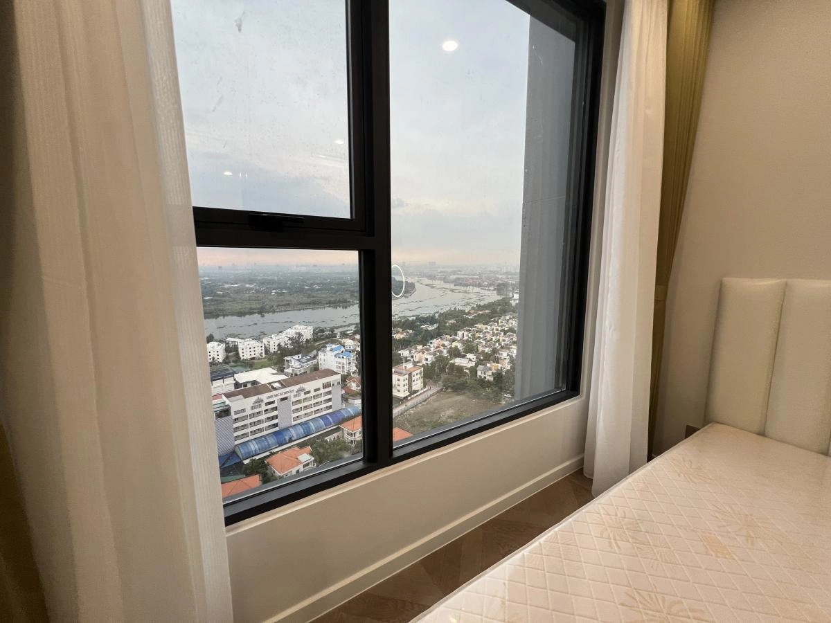 Cho thuê căn hộ Lumiere Riverside  2 phòng ngủ giá 30 triệu view sông